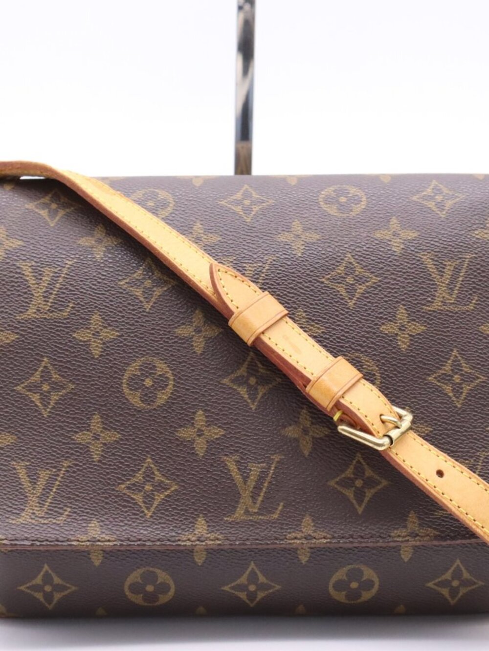 LV Mono Musette Tango